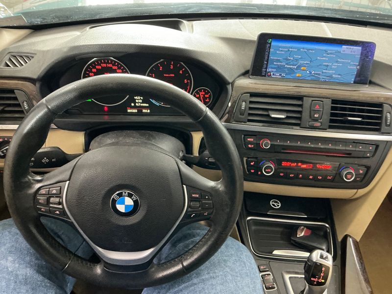 BMW 3er 330d 2014 – снимка 17