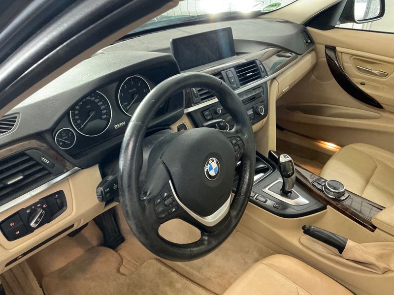 BMW 3er 330d 2014 – снимка 36