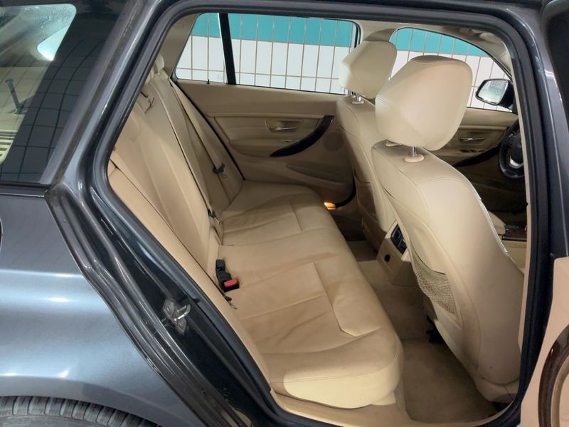 BMW 3er 330d 2014 – снимка 19