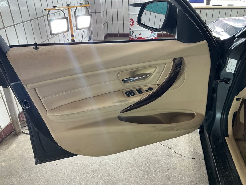 BMW 3er 330d 2014 – снимка 35