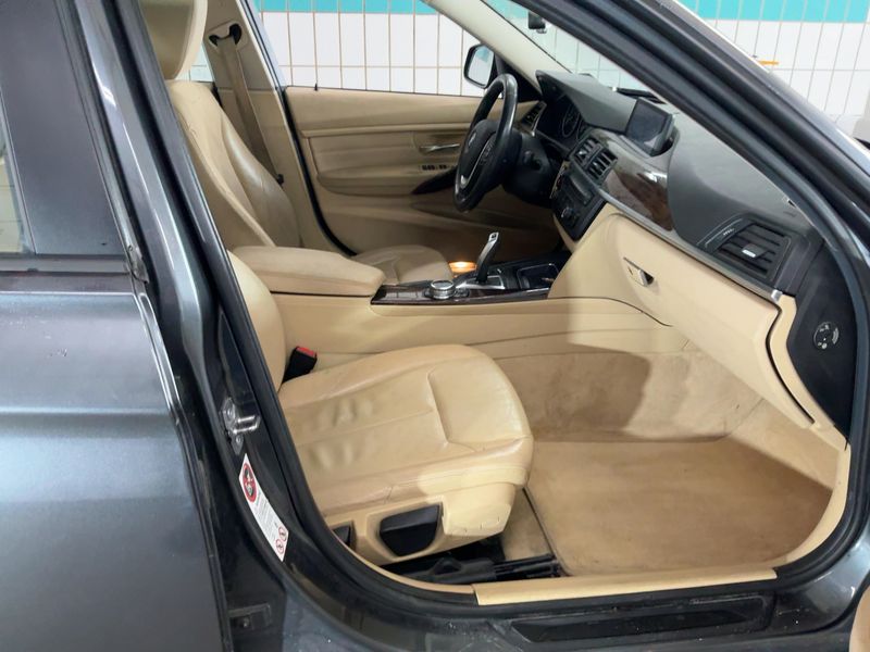BMW 3er 330d 2014 – снимка 16