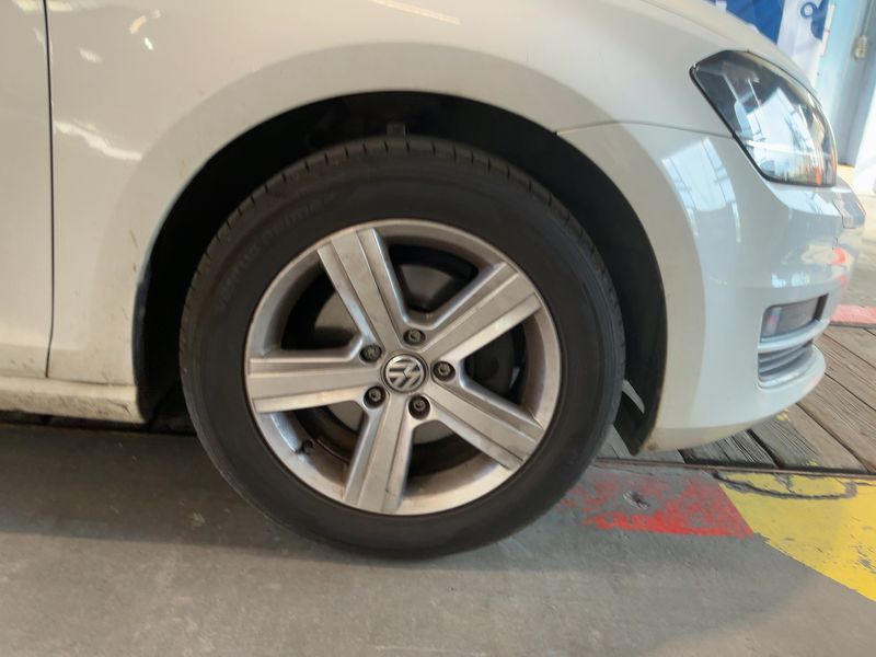 Volkswagen Golf VII 1.4 TSI Highline BlueMotion Tech 2013 – снимка 11