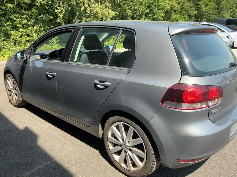 Volkswagen Golf VI 2.0 TDI Carat 2010 – снимка на щета 6
