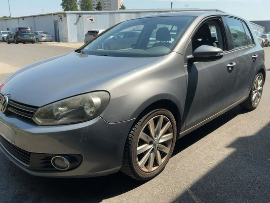 Volkswagen Golf VI 2.0 TDI Carat 2010 – снимка 2