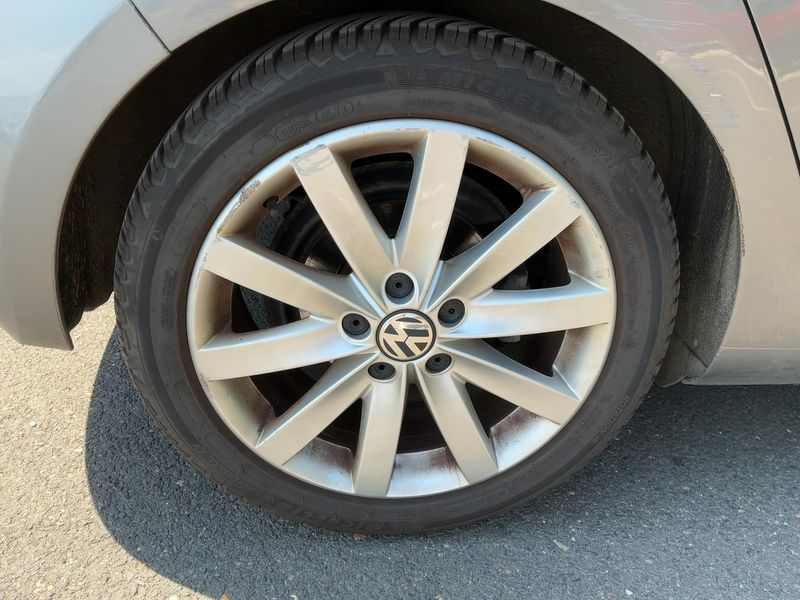 Volkswagen Golf VI 2.0 TDI Carat 2010 – снимка на щета 9