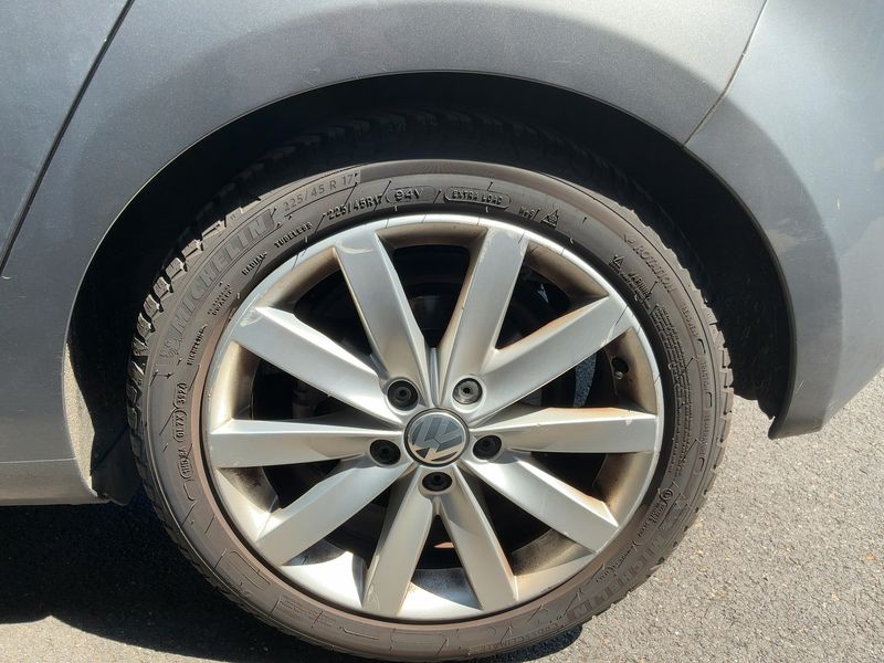 Volkswagen Golf VI 2.0 TDI Carat 2010 – снимка на щета 5