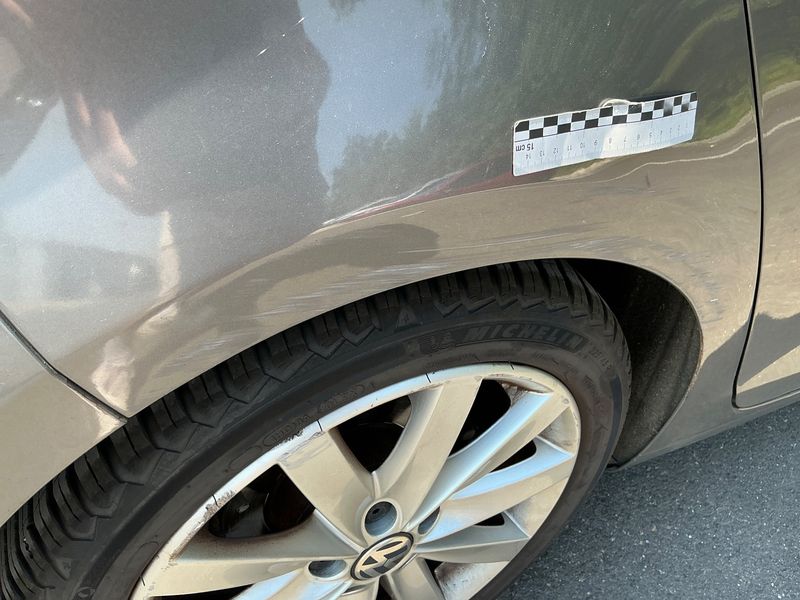 Volkswagen Golf VI 2.0 TDI Carat 2010 – снимка на щета 34