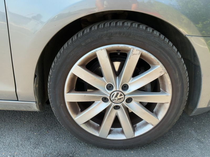 Volkswagen Golf VI 2.0 TDI Carat 2010 – снимка на щета 11