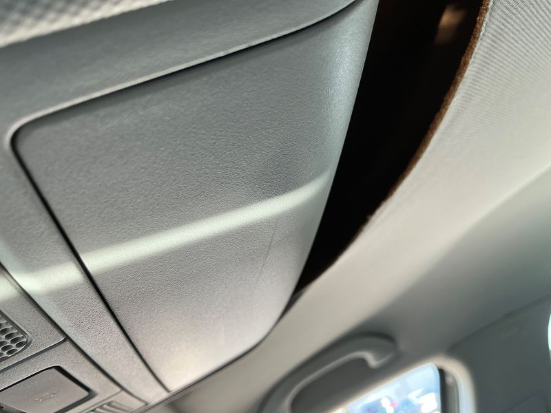 Volkswagen Golf VI 2.0 TDI Carat 2010 – снимка на щета 39