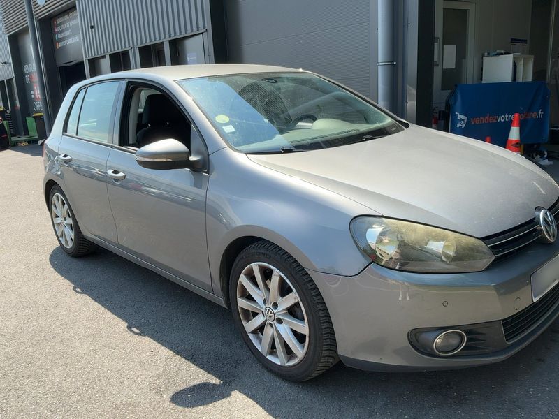 Volkswagen Golf VI 2.0 TDI Carat 2010 – снимка на щета 12