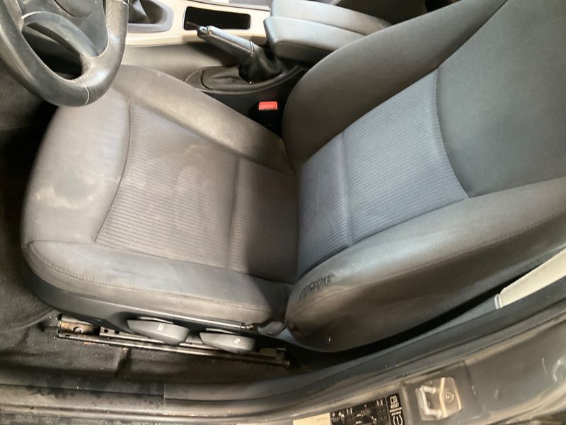 BMW 3er 320i 2011 – снимка 30