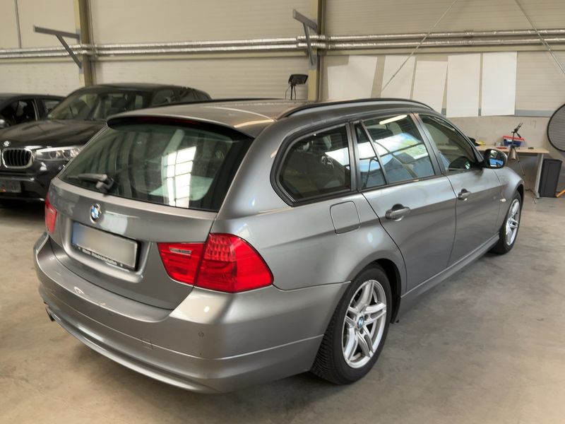 BMW 3er 320i 2011 – снимка 8