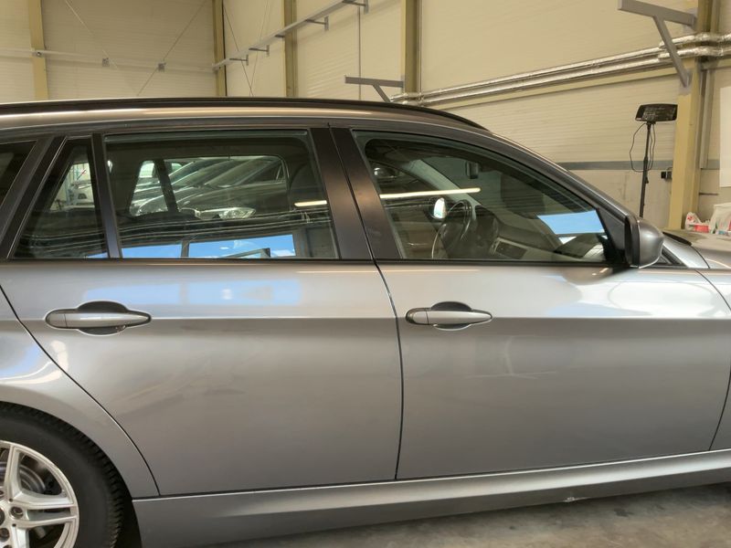 BMW 3er 320i 2011 – снимка 10