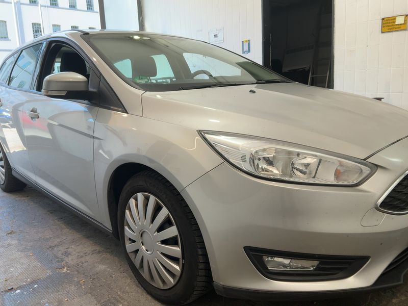 Ford Focus 1.5 TDCi Business 2017 – снимка 12
