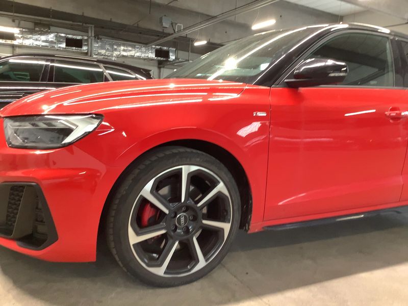 Audi A1 Sportback 35 TFSI S line 2019 – снимка 2