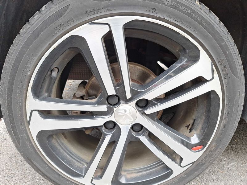 Peugeot 208 1.2 e-THP GT Line 2016 – снимка 49