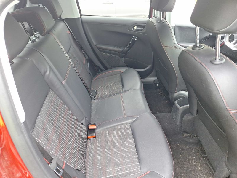 Peugeot 208 1.2 e-THP GT Line 2016 – снимка 14