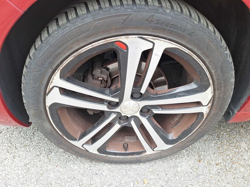 Peugeot 208 1.2 e-THP GT Line 2016 – снимка 52
