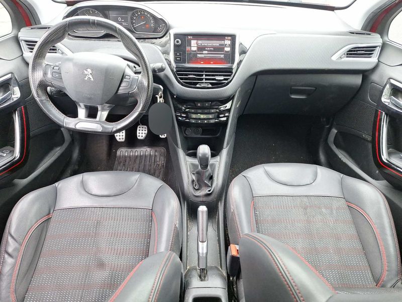 Peugeot 208 1.2 e-THP GT Line 2016 – снимка 11