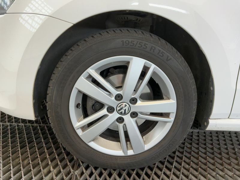 Volkswagen Polo 1.2 TSI Match 2012 – снимка 3