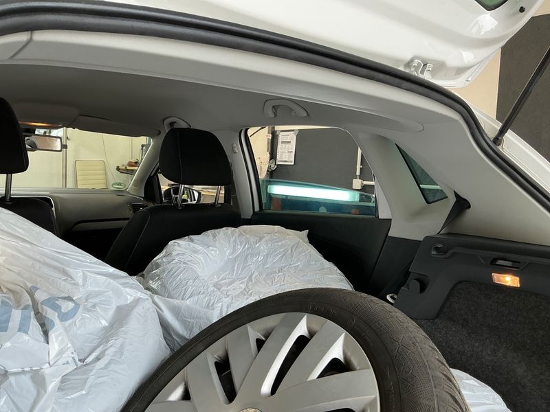 Volkswagen Polo 1.2 TSI Match 2012 – снимка 35