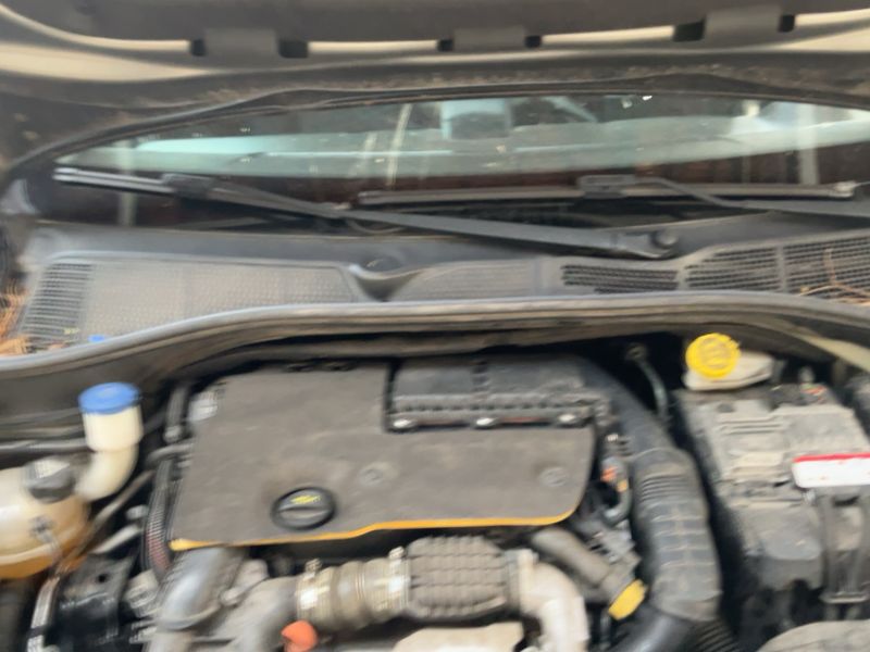 Citroen C4 Cactus 1.6 Blue-HDi Shine 2015 – снимка 27