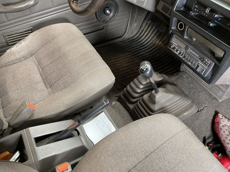 Nissan Pick-up 2.5 Diesel King Cab 4x4 1990 – снимка 34