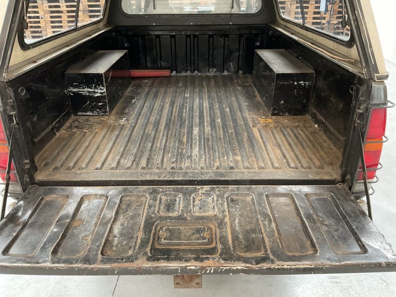 Nissan Pick-up 2.5 Diesel King Cab 4x4 1990 – снимка 30