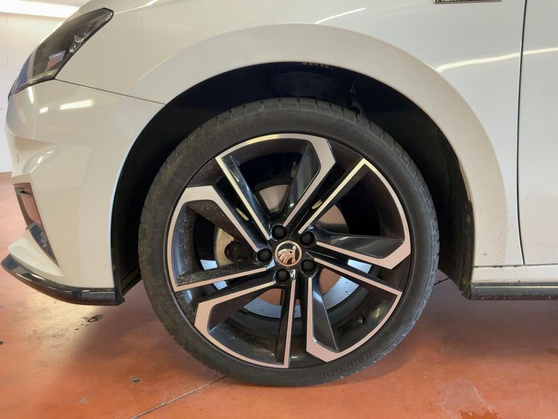 Skoda Fabia 1.0 TSI Monte Carlo 2024 – снимка 3