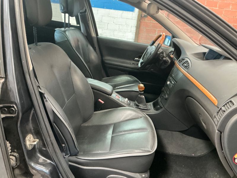 Renault Laguna 2.0 dCi Initiale 2007 – снимка 3