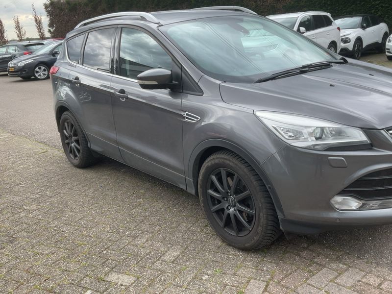 Ford Kuga 2.0 TDCi Titanium 2013 – снимка 12