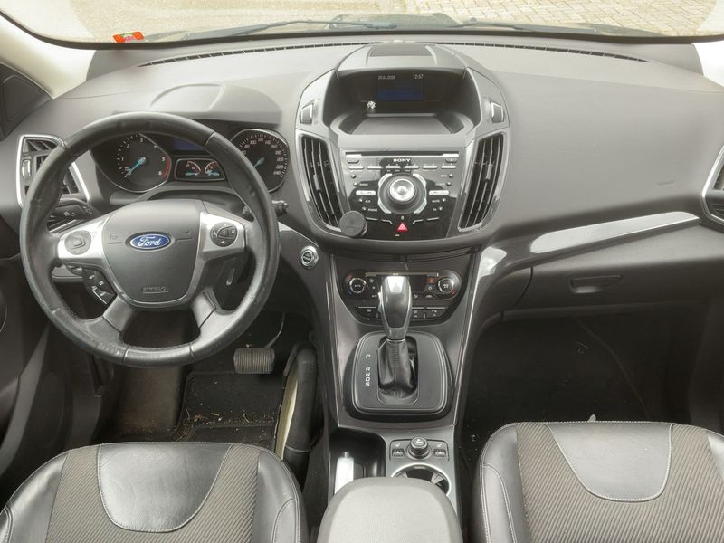 Ford Kuga 2.0 TDCi Titanium 2013 – снимка 17