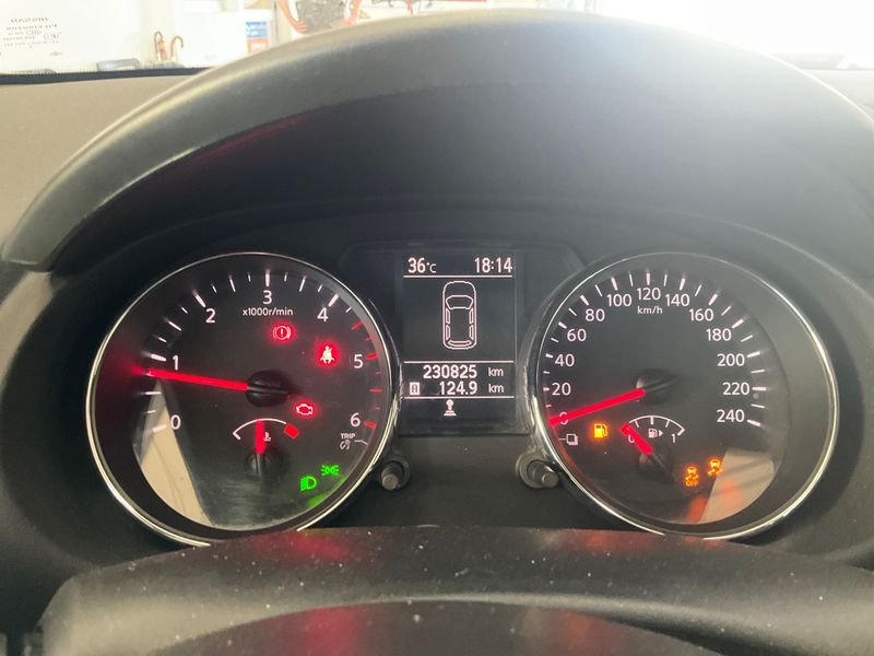 Nissan Qashqai 1.5 Turbodiesel Tekna 2012 – снимка 4