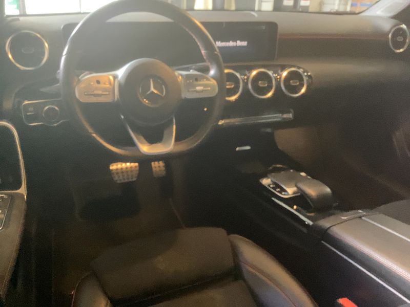 Mercedes-Benz A-Klasse Limousine A 200 AMG Line 2019 – снимка 17