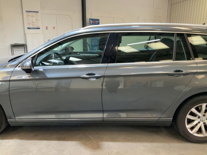 Volkswagen Passat 1.6 TDI Comfortline BlueMotion Tech 2015 – снимка 4