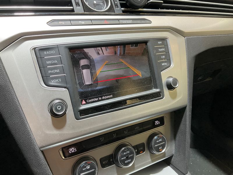 Volkswagen Passat 1.6 TDI Comfortline BlueMotion Tech 2015 – снимка 29