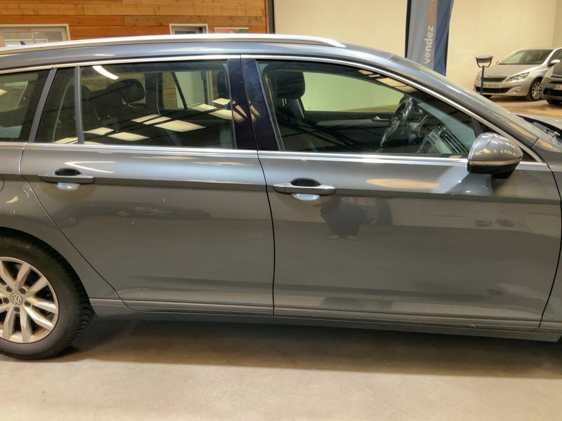 Volkswagen Passat 1.6 TDI Comfortline BlueMotion Tech 2015 – снимка на щета 10