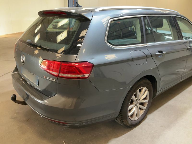 Volkswagen Passat 1.6 TDI Comfortline BlueMotion Tech 2015 – снимка на щета 8