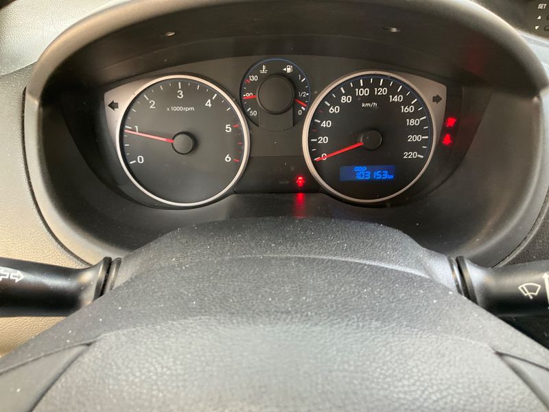 Hyundai i20 1.1 CRDi 5 Star Edition 2013 – снимка 4