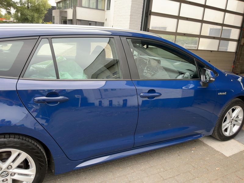 Toyota Corolla 1.8 Hybrid Style 2019 – снимка 10