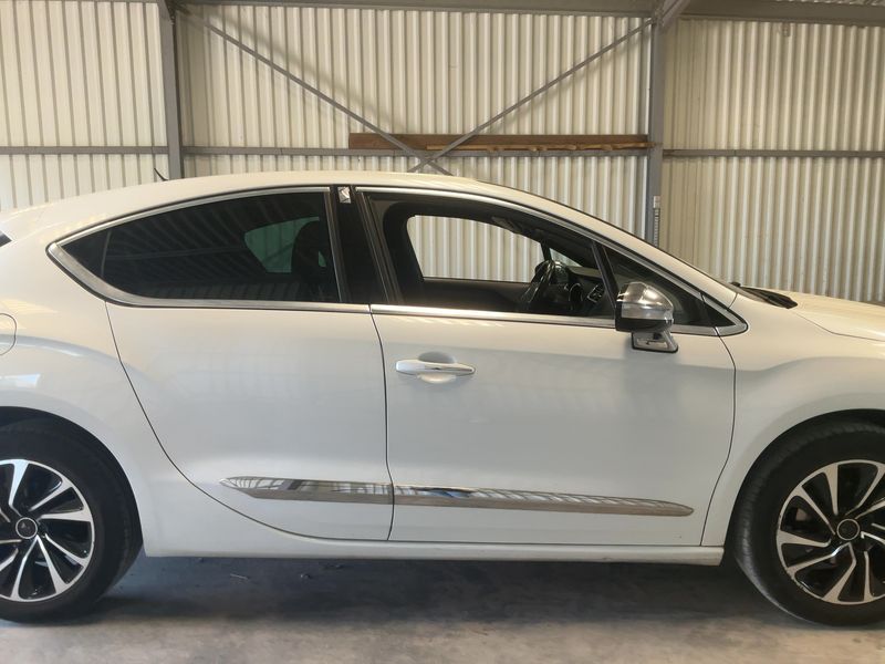 DS Automobiles DS4 1.2 PureTech Connected Chic 2018 – снимка 10