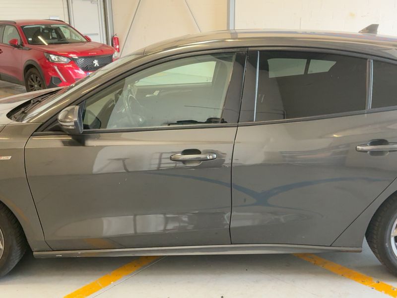 Ford Focus 1.0 EcoBoost Mild-Hybrid ST-Line 2020 – снимка 4