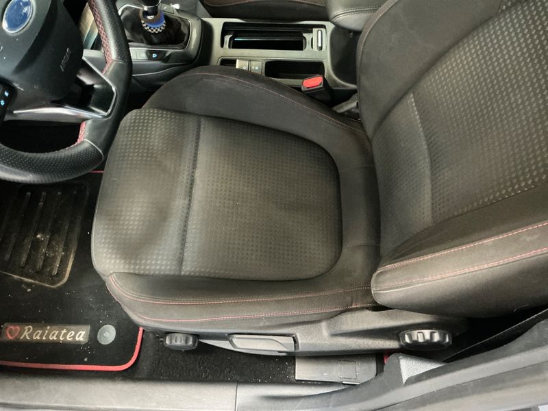 Ford Focus 1.0 EcoBoost Mild-Hybrid ST-Line 2020 – снимка 26