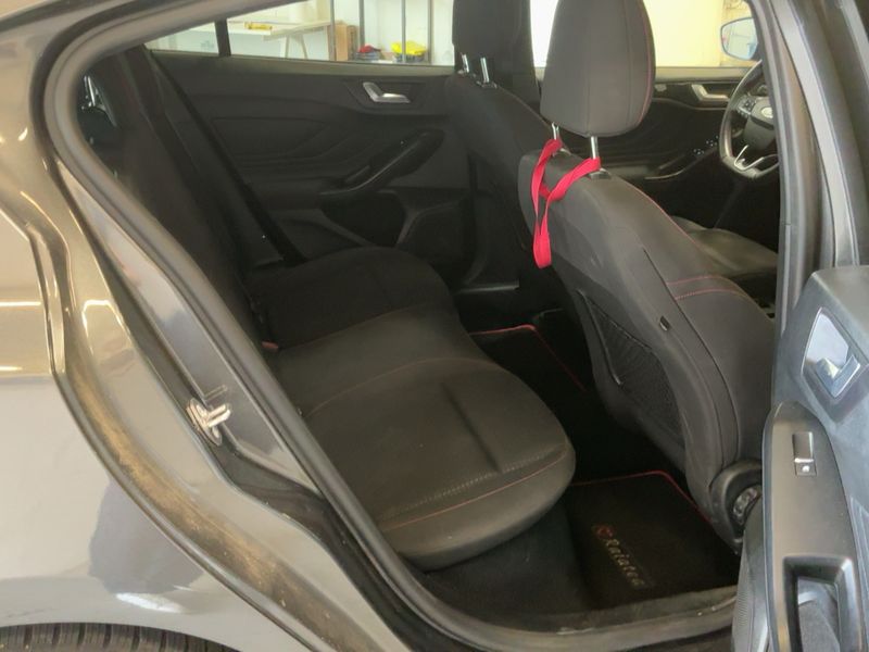 Ford Focus 1.0 EcoBoost Mild-Hybrid ST-Line 2020 – снимка 19