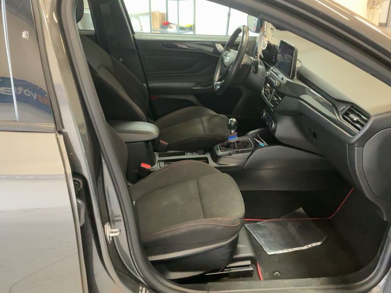 Ford Focus 1.0 EcoBoost Mild-Hybrid ST-Line 2020 – снимка 16