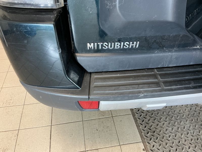 Mitsubishi Pajero 3.2 DI-D Intense 2008 – снимка 43