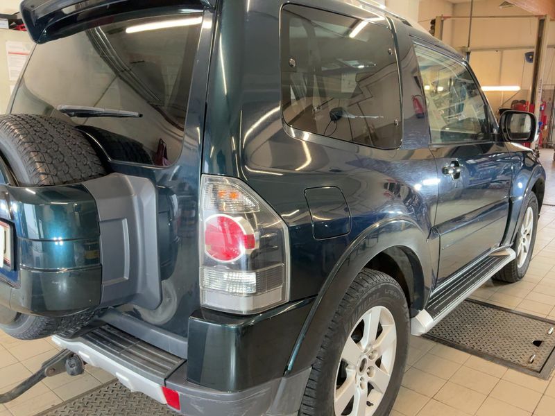 Mitsubishi Pajero 3.2 DI-D Intense 2008 – снимка 8