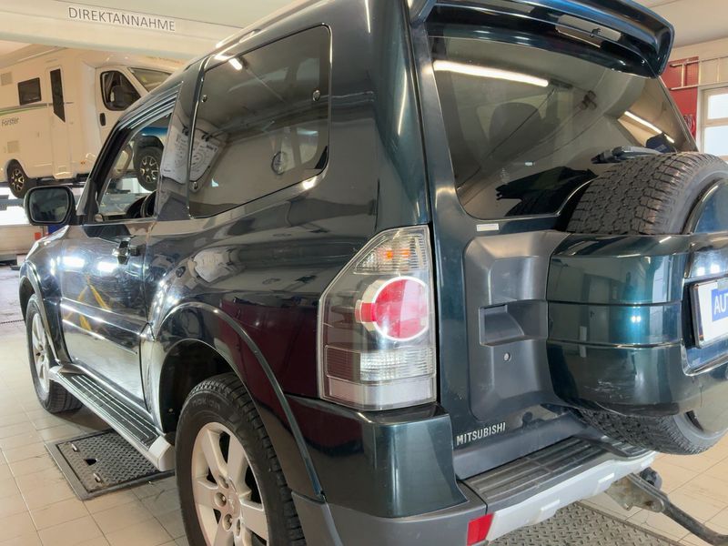 Mitsubishi Pajero 3.2 DI-D Intense 2008 – снимка 6