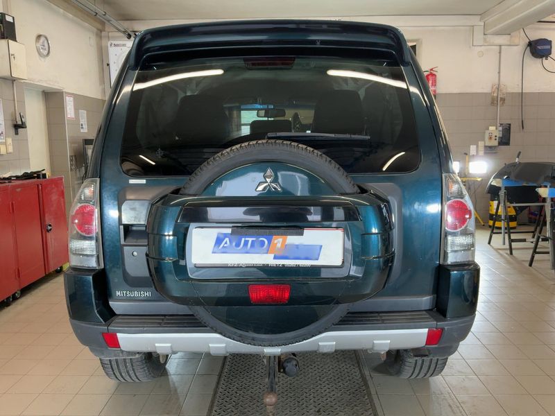 Mitsubishi Pajero 3.2 DI-D Intense 2008 – снимка 7