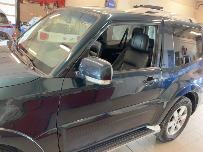 Mitsubishi Pajero 3.2 DI-D Intense 2008 – снимка 4
